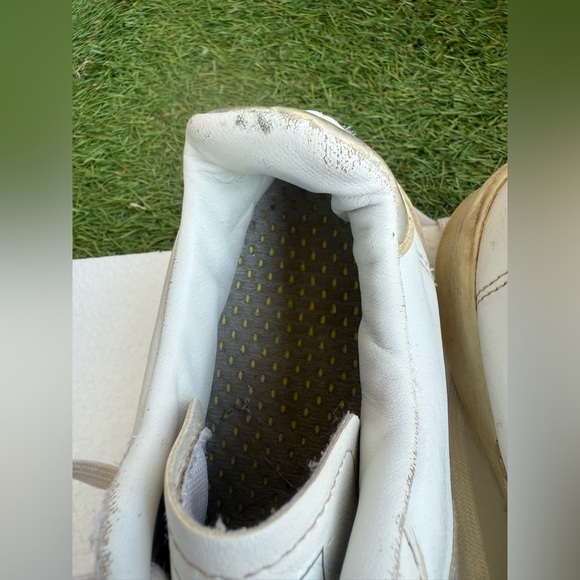 Adidas 7.5 White Iridescent Stripe Sneakers - Picture 7 of 9